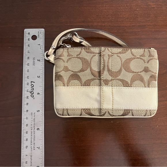 🤎vintage coach wristlet - Picture 7 of 7